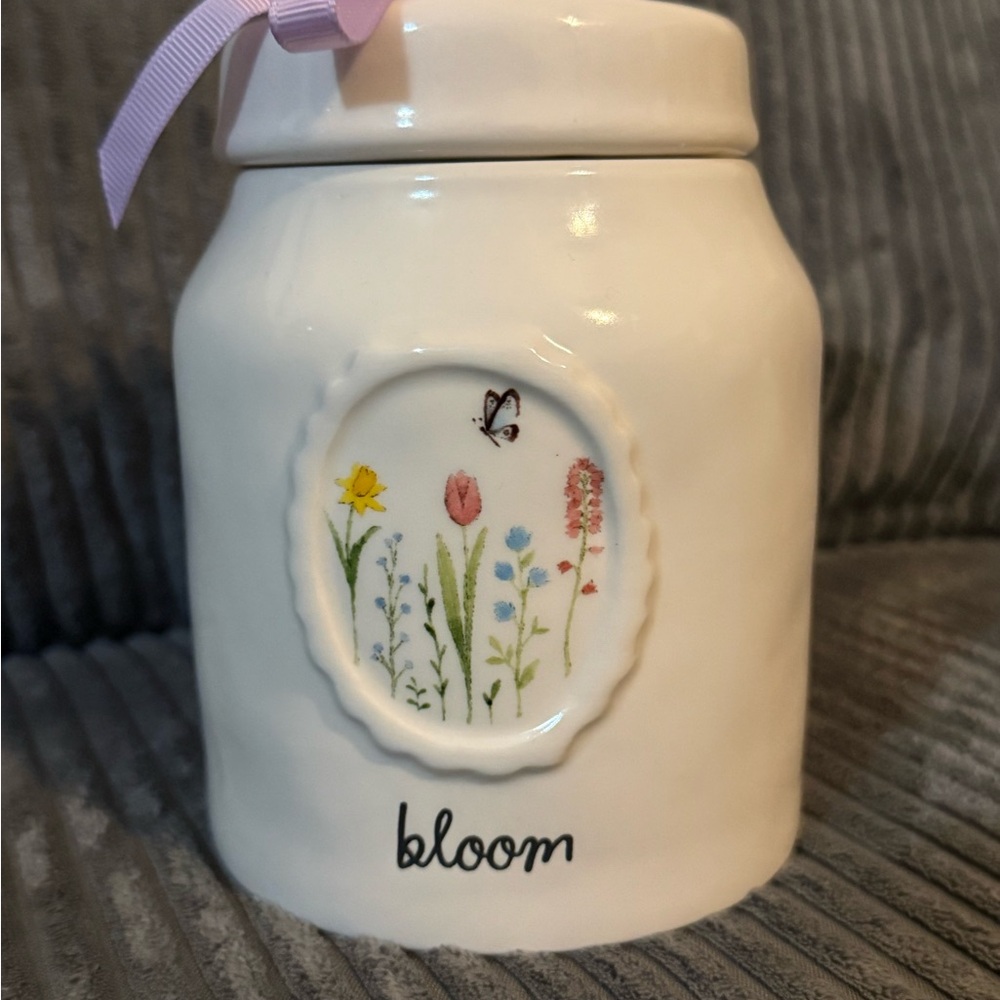 Rae Dunn White Ceramic Jar with Floral Pattern- BLOOM- NWT - Picture 3 of 11